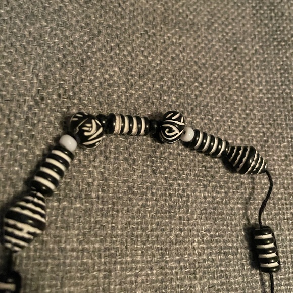 Tribal Handmade Vintage Bead Choker String Necklace - Picture 2 of 3